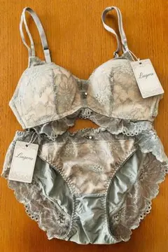 tutuanna A65 特盛ブラ