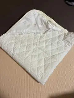 おくるみ　赤ちゃん本舗　オフホワイト　コットンキルティング