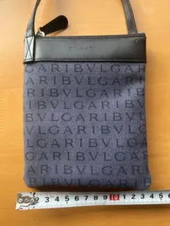 ブルガリ BVLGARI ロゴ 総柄 ショルダーバッグ 美品 保存箱 説明書付 ブルガリ BVLGARI ロゴ 総柄 ショルダーバッグ 美品 保存箱 説明書付