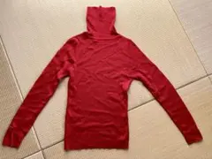 smork 赤 タートルネック ニットセーター