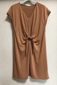 【タグ付き】メトリーゼ　半袖ドレープワンピース9号