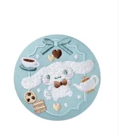 サンリオキャラクターズ　刺繍缶バッチ　シナモロール