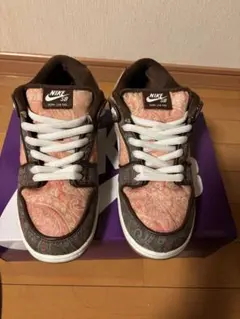 Nike SB Dunk Low PRM 