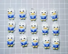 サンリオ　ネイルパーツ　15個