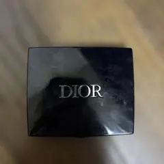 ディオールショウ サンク クルール アイシャドウ 823