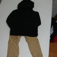 子供110cm  パーカーとカーゴパンツのセット
