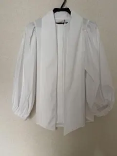 2026年最新】yoriトップスの人気アイテム - メルカリ