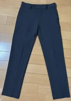 UNIQLO 感動パンツ　ダークグレー ウエスト73 ストレッチあり