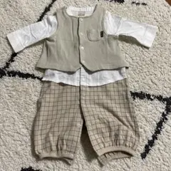 ベージュ ベストとシャツのセット