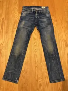 DIESEL メンズデニム　ジーンズ　THAYE 008TT