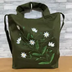 ハンドメイド　手刺繍　花 トートバッグ