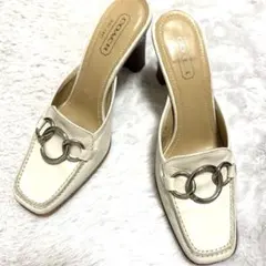 COACH Vintage ホースビット レザーミュール ローファー ホワイトのサムネイル