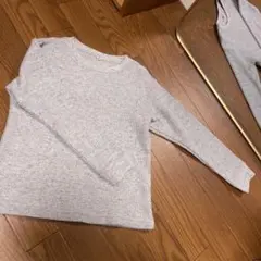 UNIQLO グレー ワッフル編み 長袖Tシャツ 130