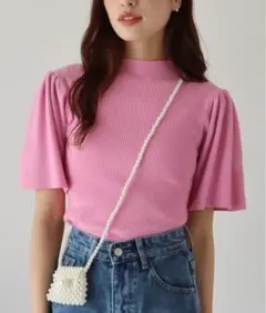 新品✨タグ付き『BLUEEAST』フレアスリーブ 半袖 ボトルネック ニット M