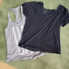 アンダーアーマー 黒 Vネック Tシャツ 半袖　タンクトップセット