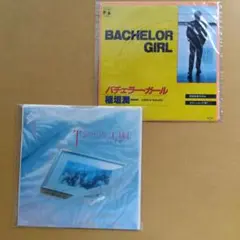【2枚セット　シングルレコード】、Tシャツに口紅、BACHELOR GIRLのサムネイル