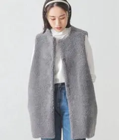 グレー ボア ノーカラーベスト BEAMS