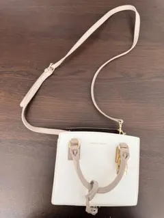 Samantha Thavasaのミニバッグ