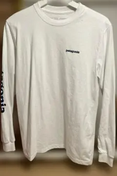 B*z様 【S】パタゴニアPatagoniaロングスリーブ　ホワイト袖ロゴ 【難