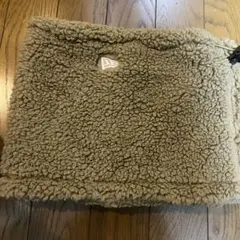 NEW ERAベージュ フリース ネックウォーマー