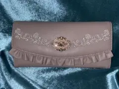 axes femme ローズ刺繍フリル長財布 ピンクベージュのサムネイル
