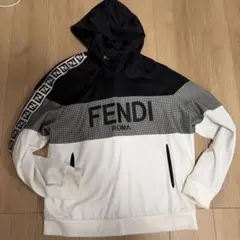 FENDI スウェット トレーナー ロゴ モノトーン