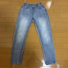 ライトブルー ストレートパンツ