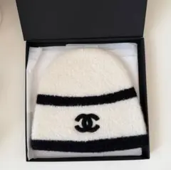 CHANEL 新品同様 シャネル ニット帽 ビーニー 24K CCマークのサムネイル