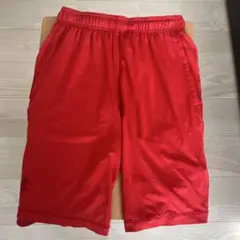 アンダーアーマー　ハーフパンツ レッド