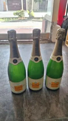 あずみ様専用BELSTAR プロセッコ CU4TRO Bubbles Cava - メルカリ