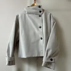 ライトグレー ボタン付きジャケット Fサイズ　ナイスクラップ