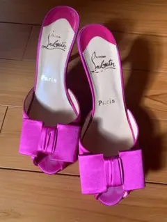 Christian Louboutin ピンク ミュール