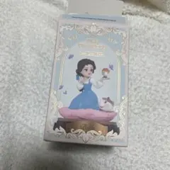 ディズニープリンセス 眠れる森の美女 オーロラ姫フィギュア POPMART