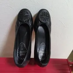 【FIRST CONTACT】ウェッジソール　パンプス　黒　22，5