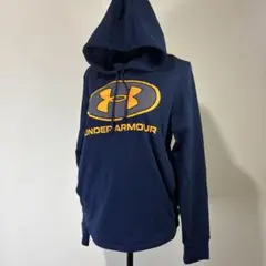 新品同様UNDER ARMOUR ネイビー フード付きパーカー SM