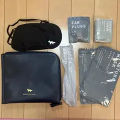 エバー航空×MAISON KITSUNEコラボ アメニティ ポーチ - メルカリ