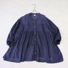 UNITED ARROWS タックフリルVネック半袖ブラウス 紺 - メルカリ