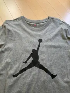 廃盤モデル！ナイキ エアジョーダンTシャツ バスケットボール グレー