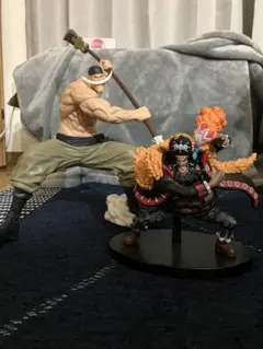 本日限定セール！ ワンピースフィギュア 白ひげ・黒ひげ2個セット