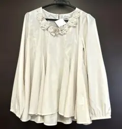 ブラウス　オフィスカジュアル