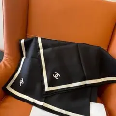 CCロゴ ブラック　大判スカーフ♡ 新品未使用