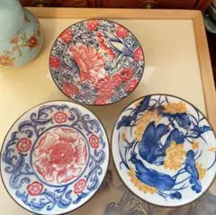 専用2枚のみ中国清時代　新渡青花中皿5枚　直径約18㎝　東Y6-1107② 中国清時代 十錦手花図中皿 直径15.3㎝ 東Y7-0331☆2Fタルチ