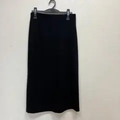 ユニクロロング　美品 黒 タイトスカート スリット入り　Ｌサイズ
