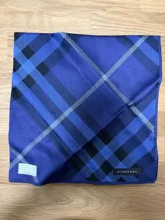 新品未使用！ BURBERRY メンズハンカチ　ブルー