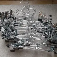 クリップ付き金属ハンガー多数セット