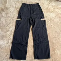 黒色ダメージフレアパンツ