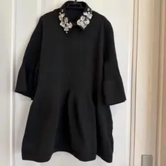 超美品❤︎カリーノ❤︎ビジュー付き襟 チュニック　黒