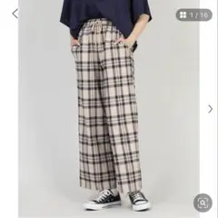 プニュズ　チェック柄　ワイドパンツ ベージュ　渡辺直美