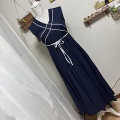 未使用　Lily Brown リリーブラウン　クロスデザインワンピース