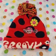 ラブレボ　ニット帽　赤色　美品